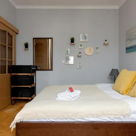 Grojecka Stara Ochota By Bookinghost 아파트 *