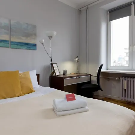 Grojecka Stara Ochota By Bookinghost * 华沙