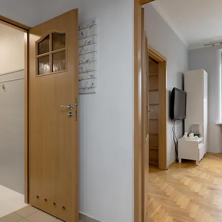 Grojecka Stara Ochota By Bookinghost *