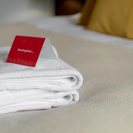 Grojecka Stara Ochota By Bookinghost * 바르샤바