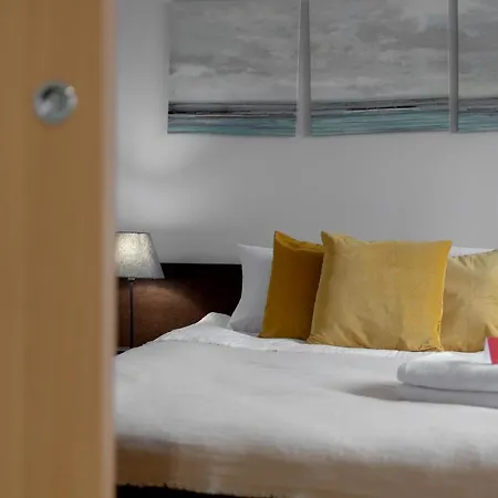 Grojecka Stara Ochota By Bookinghost * 바르샤바